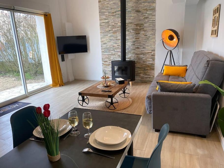 Le Lion D'Or Apartment Bessines Ngoại thất bức ảnh
